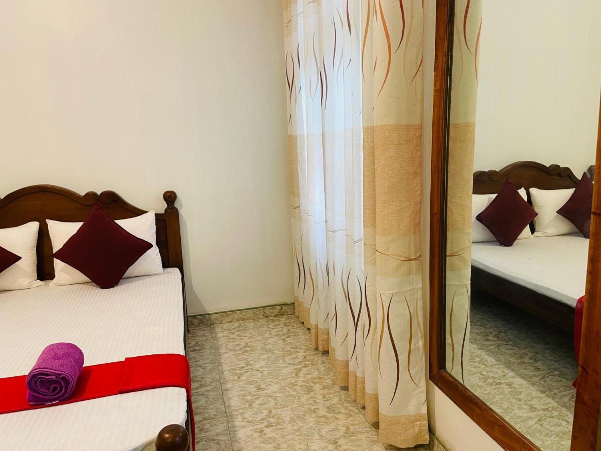 Ivana Homestay Канді Екстер'єр фото
