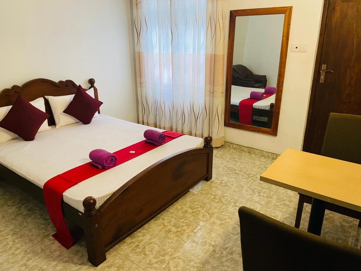 Ivana Homestay Канді Екстер'єр фото