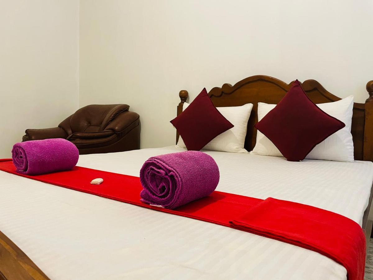 Ivana Homestay Канді Екстер'єр фото