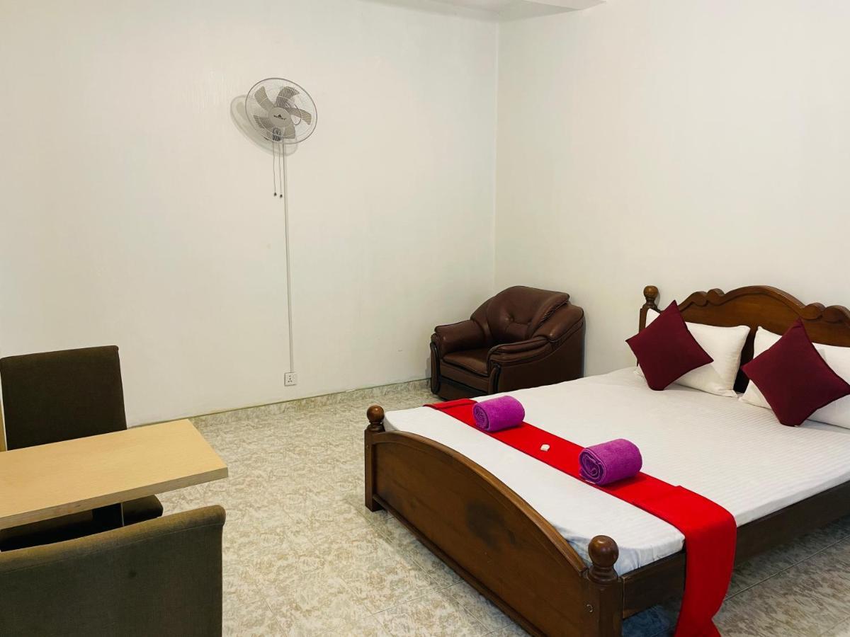 Ivana Homestay Канді Екстер'єр фото