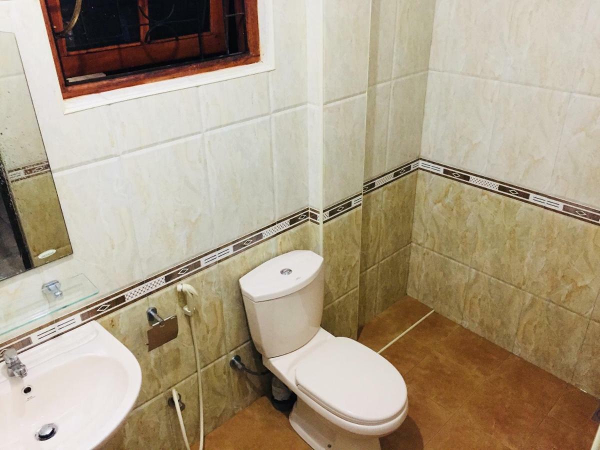 Ivana Homestay Канді Екстер'єр фото